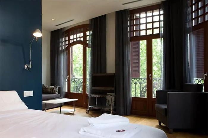 Daire Las Ramblas Suites Barselona
