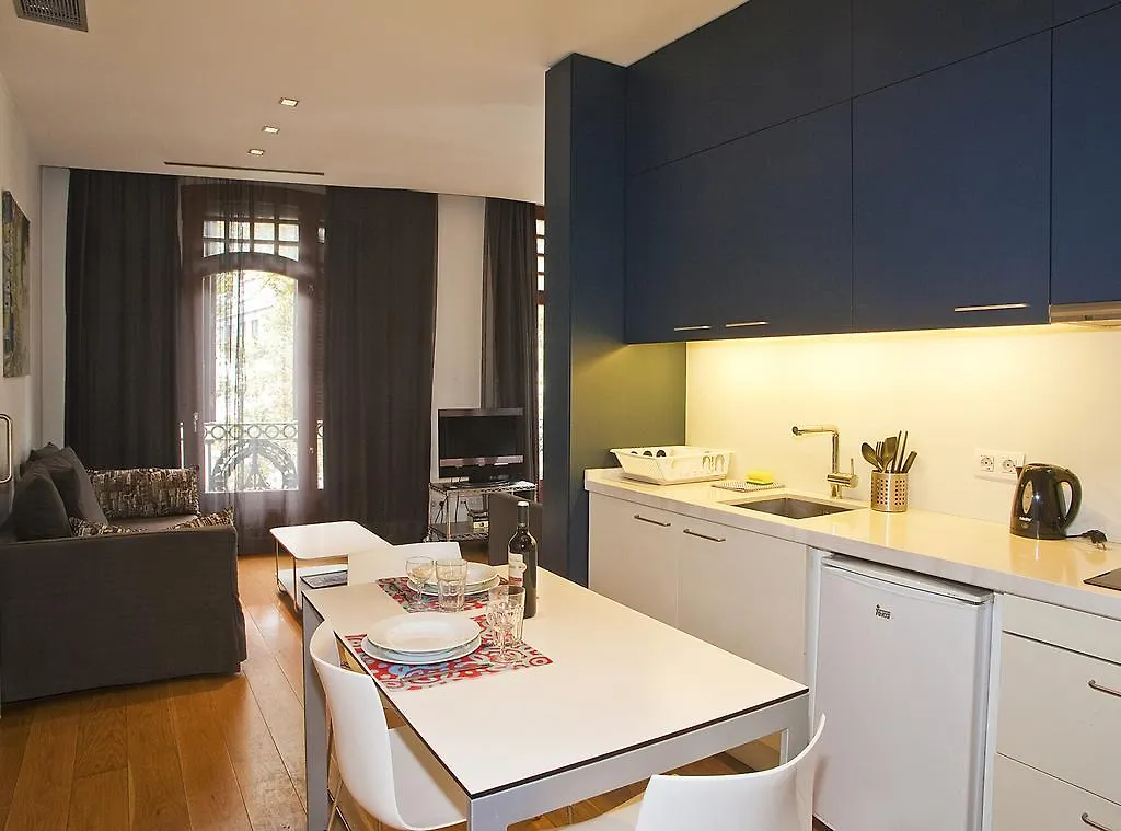 Daire Las Ramblas Suites Barselona